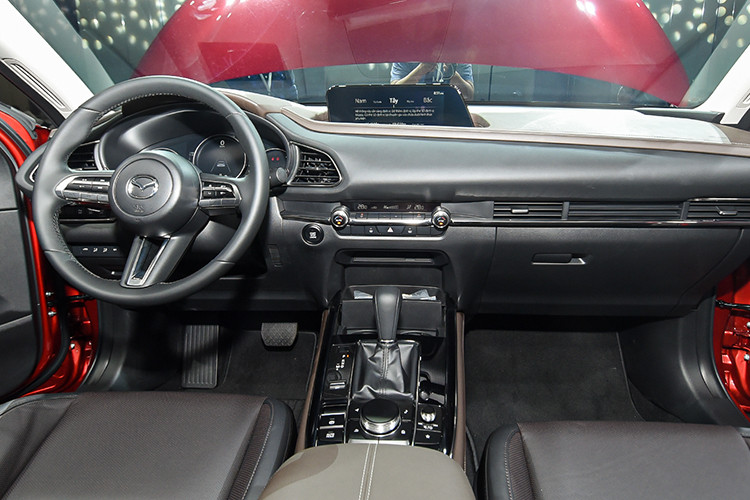 Mazda CX-30 tai Viet Nam giam 