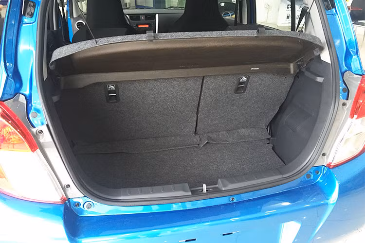 Đặc biệt, trong thời gian tới, Suzuki Celerio 2018 mới sẽ phải cạnh tranh thêm một gương mặt khác tới từ Nhật Bản là Toyota Wigo. Chỉ riêng thương hiệu Toyota đã là một điểm mạnh. Nếu giá xe Wigo không quá cao so với Celerio thì phân khúc A tại Việt Nam sẽ không còn là sân chơi cho mẫu xe gía rẻ của Suzuki.