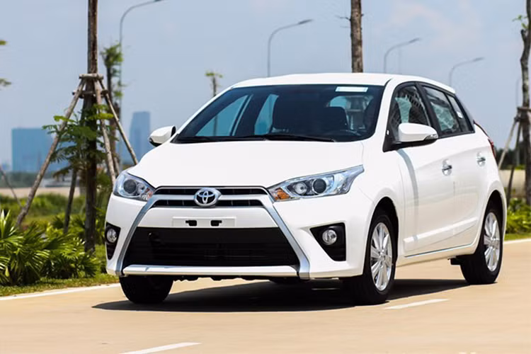 Nguồn cung gặp khó khăn khi Nghị định 116 có hiệu lực, Toyota Yaris luôn trong tình trạng hết hàng, đại lý không có xe để bán nên doanh số của mẫu xe này bán ra thị trường không được một chiếc nào. Tuy nhiên, có thể thấy hiện tại mẫu xe này hiện cũng đang sở hữu mức giá cao hơn các đối thủ cùng phân khúc khiến người dùng cân nhắc hơn.