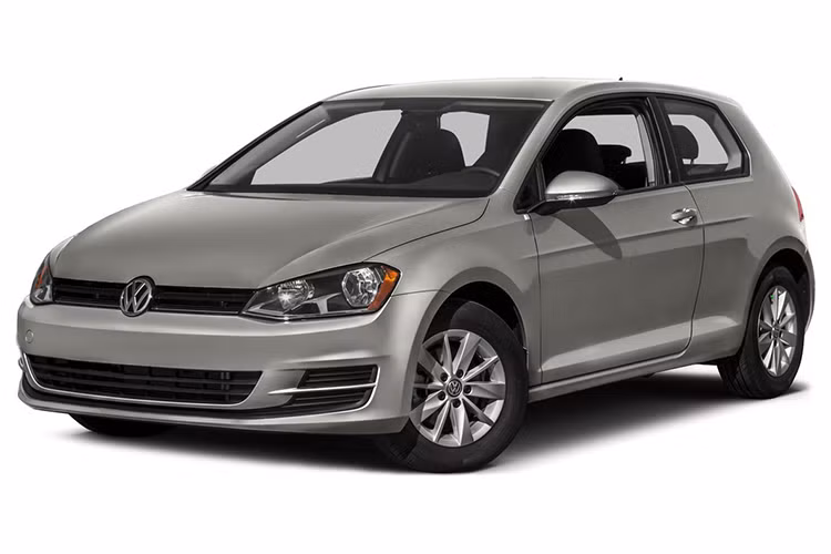 Chỉ với hơn 20.000 USD, bạn vẫn có thể mua một chiếc Volkswagen Golf bản chuẩn với bốn xi lanh 1.8 lít siêu tăng áp và hộp số tự động, chiếc xe này có thể tăng tốc từ 0-100km trong vòng 6,8 giây. Đây thực sự là một chiếc hatchback đáng giá và thực tế nếu bạn cần.