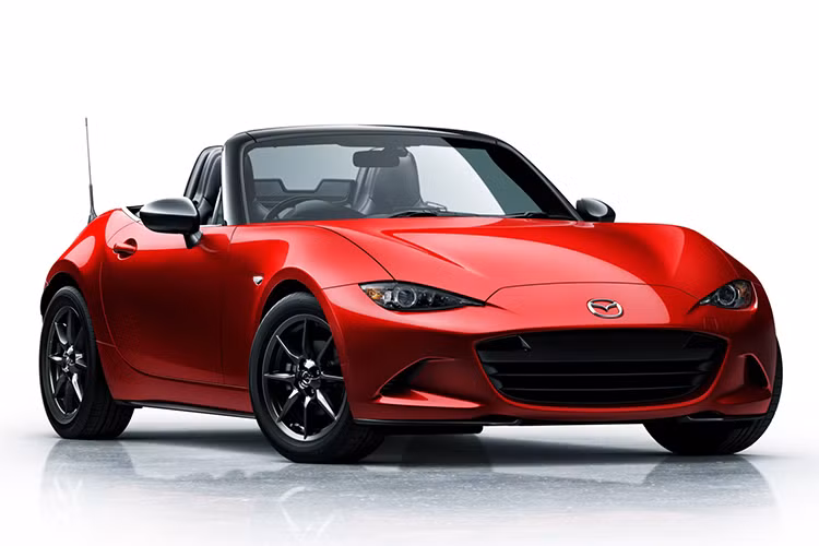 Hãng xe hơi Mazda không muốn nói về những con số thống kê của chiếc Miata mà là về khả năng cảm nhận và trải nghiệm. Nhưng với cùng một thiết kế nhẹ như Miata nó làm cho chiếc xe thực sự nhanh và là chiếc xe có tốc độ nhanh nhất trong danh sách này. Chiếc xe đạt 100km/h dưới 6 giây và đáng giá từng xu với giá vào khoảng 25,000 USD.