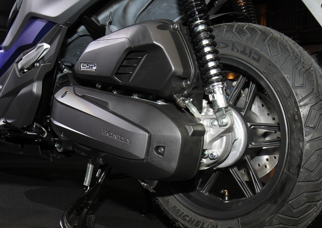 Forza 125 2018 vẫn sử dụng động cơ dung tích 125 cc 4 van hiệu suất cao của Honda. Động cơ này sản sinh công suất 14,7 mã lực tại 8.500 vòng/phút và mô-men xoắn cực đại 12,5 Nm tại 8.250 vòng/phút.