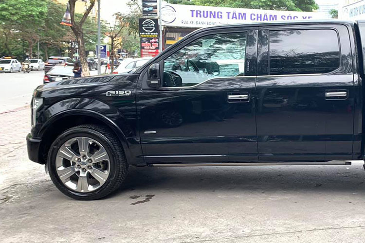 F-150 Limited 2016 sử dụng động cơ 3,5 lít V6 EcoBoost với sức kéo 4.581 kg. Sức mạnh từ động cơ cho công suất 365 mã lực và mô-men xoắn cực đại 570 Nm. Hộp số tự động 6 cấp SelecShift. Ford cho biết, mức tiêu hao nhiên liệu ở mức 13,84 lít/100 km trên đường đô thị, 9,8 lít/100 km đường cao tốc và 11,76 lít đường hỗn hợp. 
