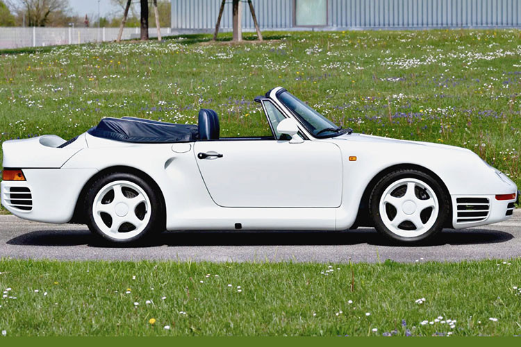 Để thực hiện hóa ý tưởng này, ông đã tìm đến Karl Heinz Feustel – một trong những bậc thầy về phục chế xe cổ và độ xe Porsche danh tiếng tại châu Âu. Quá trình biến hóa chiếc 959 mất nhiều năm, với hàng loạt cải tiến kỹ thuật và thiết kế phức tạp. Phần mui xe được loại bỏ hoàn toàn, thay bằng cấu trúc thân xe phong cách Speedster – thấp, rộng và mang dáng vẻ thể thao mạnh mẽ hơn.