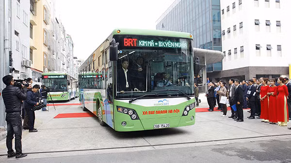 Tai sao xe buyt nhanh BRT co gia tren 5 ty dong?