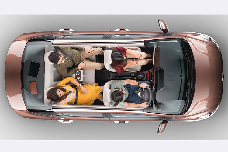 Về động cơ, phiên bản sedan của Hyundai Grand i10 hiện mang đến nhiều lựa chọn nhất cho khách hàng trong phân khúc. Nằm bên dưới nắp ca-pô của Hyundai Aura 2021 là 4 tùy chọn động cơ.