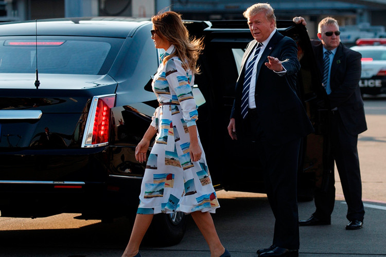 Trong chuyến công du 4 ngày tại Nhật Bản của Tổng thống Trump, mẫu xe chống đạn hạng sang The Beast 2.0 thế hệ mới đã được chuyển từ biển số 800-002 sử dụng tại Mỹ sang biển số 8259 của Nhật Bản.