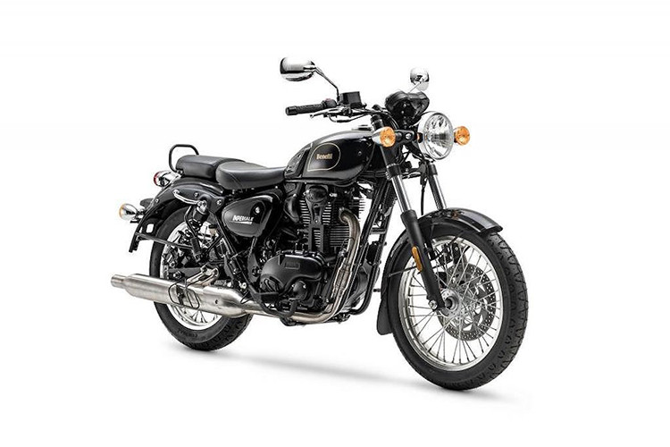  Môtô Benelli Imperiale 400 là mẫu xe retro cho những người yêu thích phong cách cổ điển có thiết kế nhã nhặn, lịch thiệp vừa được hé lộ với mức giá cạnh tranh đã chính thức được đề cập về thời sẽ đổ bộ về Việt Nam khoảng nửa đầu 2019, với mức giá khoảng hơn 100 triệu đồng.