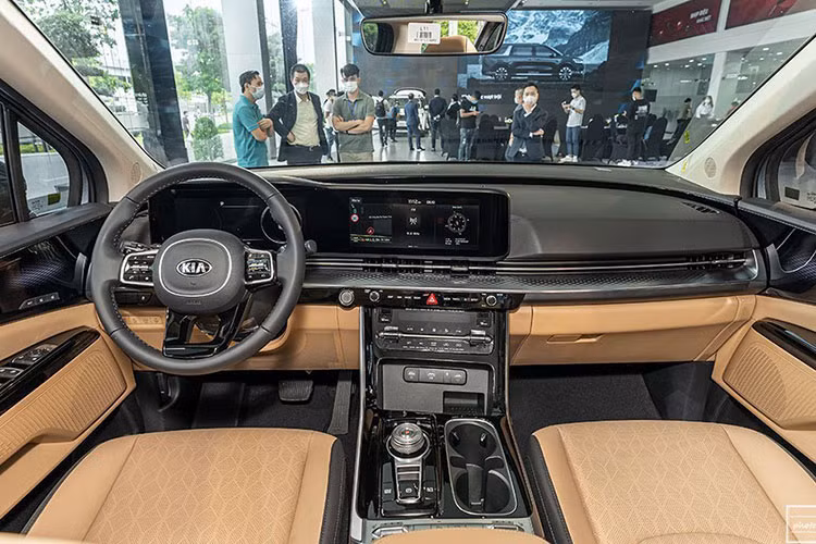 KIA Carnival 2022 tai Viet Nam bat ngo tang gia toi 20 trieu dong-Hinh-2