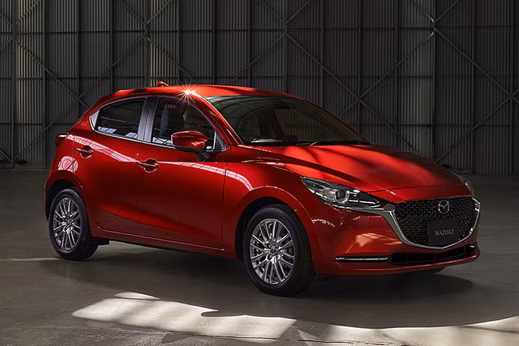 Thế hệ thứ 4 của Mazda2 hay còn gọi là Demio ở Nhật Bản đã lần đầu tiên trình làng vào năm 2014. Sau 5 năm, đã đến lúc hãng Mazda tung ra phiên bản nâng cấp của mẫu xe Mazda2 2019 mới tại thị trường nội địa.