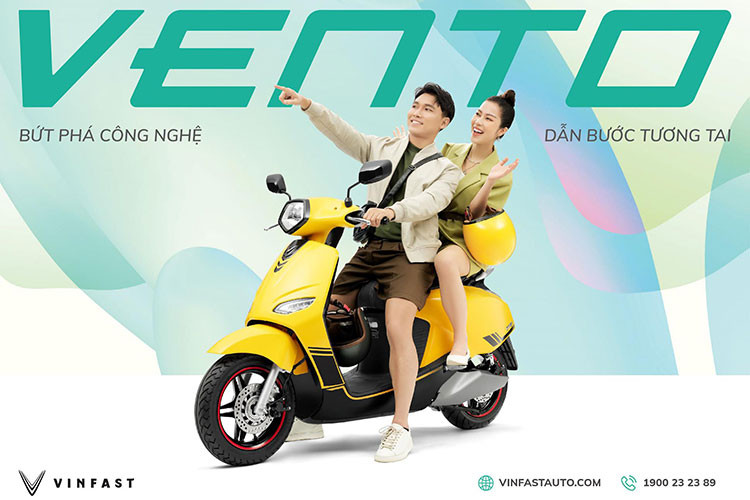 Bên cạnh chính sách hậu mãi vượt trội như bảo hành 3 năm, VinFast còn triển khai dịch vụ sửa chữa lưu động chính hãng đầu tiên tại Việt Nam (Mobile Service). Khách hàng có thể đặt lịch bảo dưỡng, sửa chữa, thay thế phụ tùng lưu động với đội ngũ kỹ thuật viên chuyên nghiệp cùng trang thiết bị hiện đại, đồng bộ theo Tiêu chuẩn Dịch vụ của VinFast.