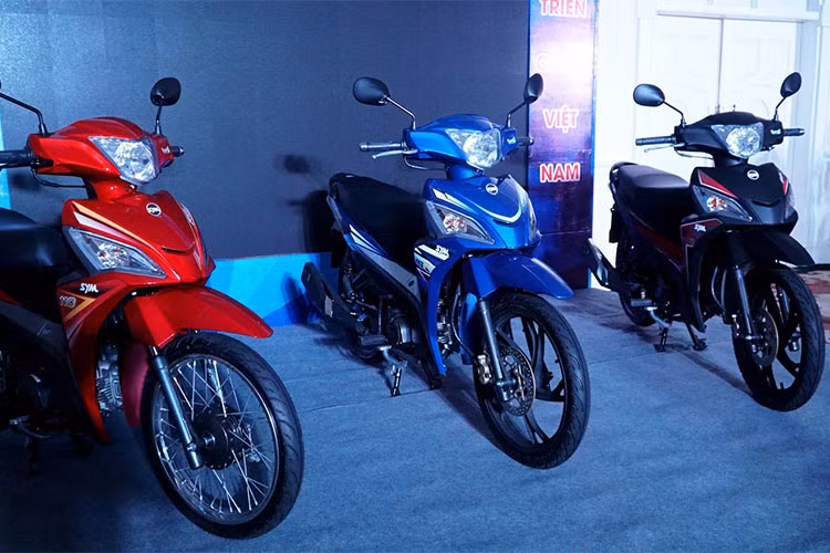 Giá xe máy SYM Angel tại Việt Nam sẽ được công bố vào tháng 6/2018 tới đây, nhưng nhiều khả năng thấp hơn đối thủ Honda Wave Alpha 110 model 2018 (có giá hãng đề xuất là 17,79 triệu đồng).