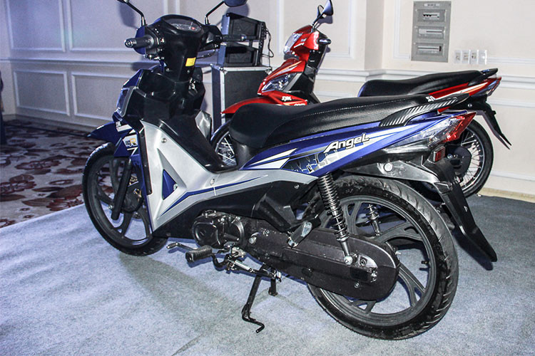 Ngoài việc trang bị khối động cơ mới mạnh mẽ hơn, dàn áo xe với cấu trúc 3D chống rung khi xe chạy nhanh cũng là một điểm mới giúp cho chiếc xe máy số phổ thông thương hiệu Đài Loan này ghi điểm để cạnh tranh với các đối thủ cùng phân khúc đến từ Nhật Bản.