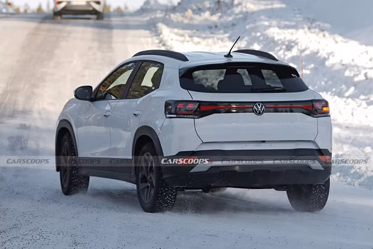 Tera sẽ là mẫu SUV có giá bán phải chăng nhất của Volkswagen tại Nam Mỹ, nằm dưới hai mẫu xe Nivus và T-Cross trong danh mục sản phẩm. Điều này đồng nghĩa với việc mẫu xe này sẽ cạnh tranh với các mẫu SUV đô thị giá rẻ như Fiat Pulse và Renault Kardian.