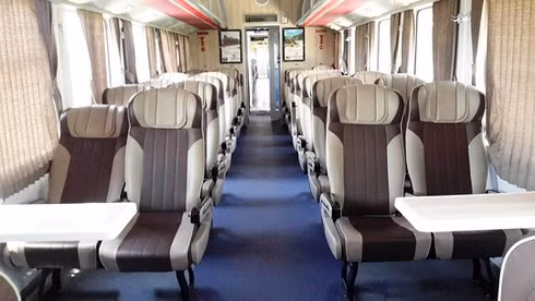 Tang suat an “hang khong”, duong sat co keo khach tro lai?-Hinh-3