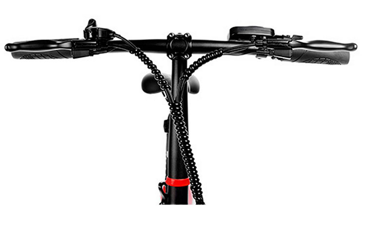 Mẫu xe đạp điện Ducati MG-20 2021 mới sở hữu bộ khung, vành bánh và phuộc được làm từ Ma-gie siêu nhẹ. Sở hữu trọng lượng nhẹ và kích thước tổng thể nhỏ gọn, đây sẽ là mẫu xe điện phù hợp dành cho lứa tuổi từ 8 đến 15 tuổi để có thể sử dụng tốt trong điều kiện đường phố.