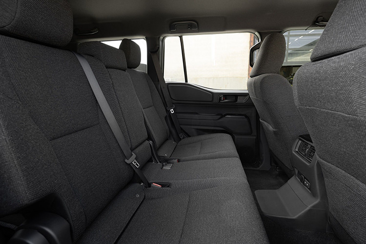 Về trang bị an toàn, Land Cruiser Prado thế hệ mới được trang bị gói an toàn chủ động Toyota Safety Sense 3.0 với các tính năng hỗ trợ lái như: Kiểm soát hành trình chủ động ở nhiều dải tốc độ, Hệ thống cảnh báo tiền va chạm với tính năng phát hiện người đi bộ, Đèn pha tự động, Hỗ trợ biển báo giao thông, Hỗ trợ lái xe chủ động và Cảnh báo chệch làn đường, giám sát điểm mù và Cảnh báo phương tiện cắt ngang phía sau.