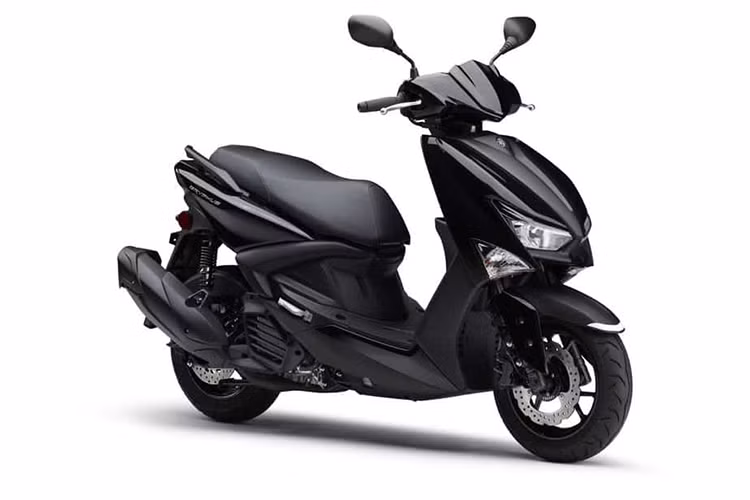 Mức giá xe Yamaha Cygnus Gryphus 2024 tại Nhật Bản từ 336.600 Yên (tương đương khoảng 52,3 triệu đồng). Ở bản 2024, xe vẫn dùng ADN thiết kế của thế hệ trước với những đường nét thể thao thời trang, cùng nhiều lựa chọn màu sắc bao gồm: Cam, Xanh lam, Trắng và Đen...