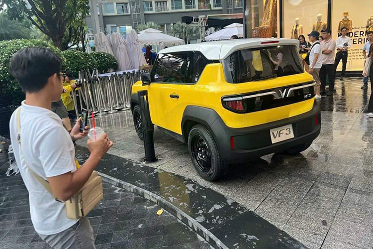 Tại đây, toàn bộ dải sản phẩm xe điện hoàn chỉnh, gồm xe đạp điện, xe máy điện, ôtô điện và xe buýt điện của thương hiệu VinFast đã được giới thiệu tới người tiêu dùng khu vực TP.HCM.