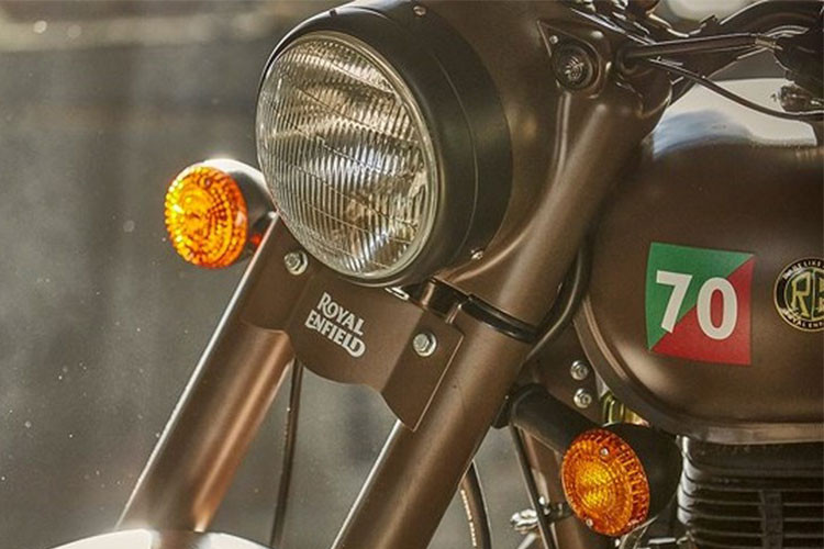 Sự ra đời của mẫu Royal Enfield Classic 500 Pegasus LE được lấy cảm hứng từ mẫu xe Flying Flea được lính Anh dùng trong Thế chiến thứ II. Xe sở hữu ngoại thất, cùng nhiều chi tiết mang phong cách cổ điển, mang đậm chất của những chiếc xe Royal Enfield của Anh quốc trước đây.