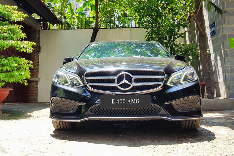 Với giá rao 1,63 tỷ đồng, chiếc xe Mercedes E400 AMG 2013 trong bài viết này - người mua hoàn toàn có thể mặc cả tiếp với giá bán đề xuất rẻ hơ. Như vậy, chiếc xe có thể mất giá gần 2 tỷ đồng sau 5 năm sử dụng.