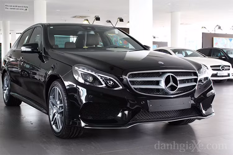 Như vậy, sau 5 năm sử dụng, giá bán của một chiếc E400 AMG 2014 hiện nay ngang bằng với một chiếc C200 đời mới đã lăn bánh trên đường.