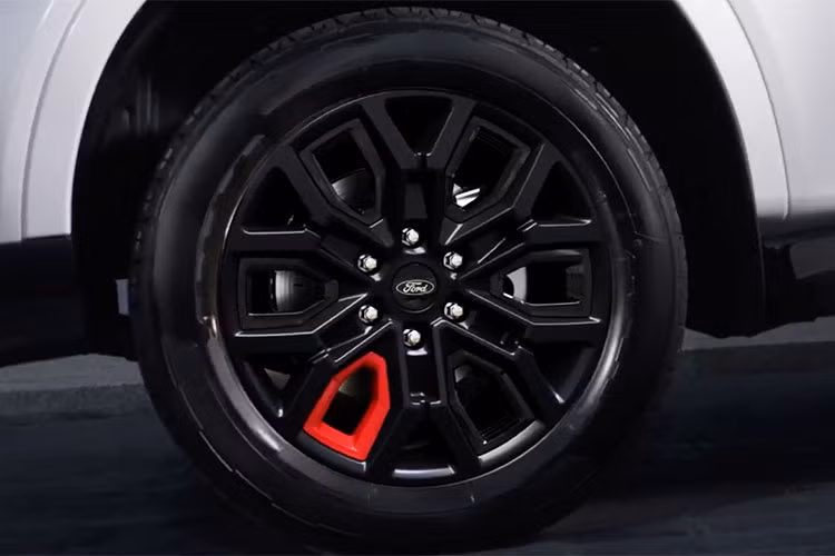 Ford Everest Sport 2025 dac biet ra mat Viet Nam, gan 1,2 ty-Hinh-4