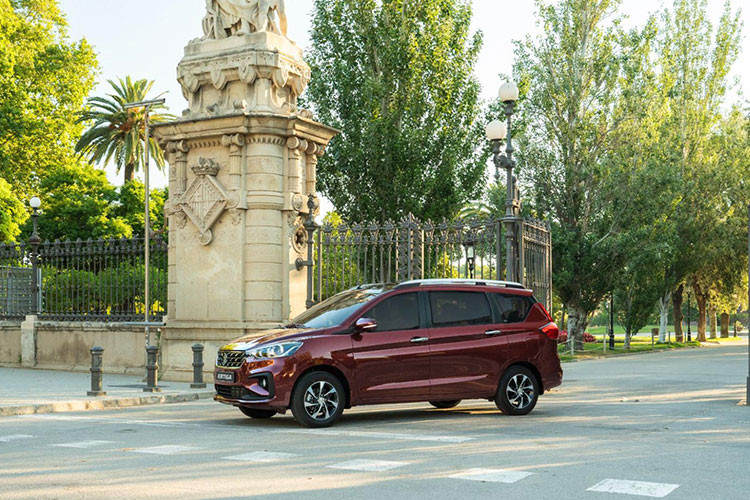 Suzuki tien phong dua cong nghe Hybrid vao phan khuc MPV pho thong-Hinh-6