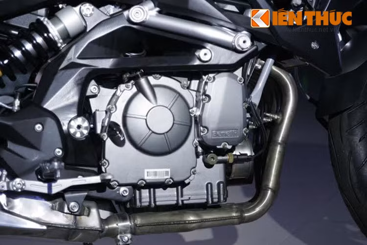 TNT600GT có giá 235 triệu đồng, rẻ nhất trong phân khúc 600cc tại Việt Nam. Mẫu xe này cũng được xem là đối thủ trực tiếp của Kawasaki ER-6n mới ra mắt tại Việt Nam.