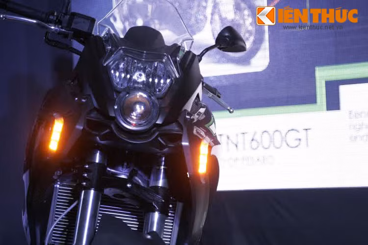 TNT600GT được trang bị động cơ 4 xi-lanh thẳng hàng, 4 kỳ, tăng áp, làm mát bằng chất lỏng, phun nhiên liệu điện tử.