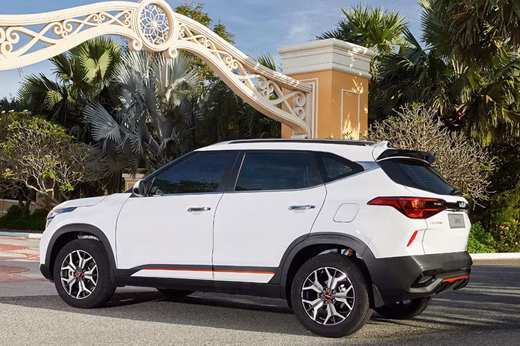 Kia Seltos giam den 80 trieu dong trong thang 10/2024-Hinh-4