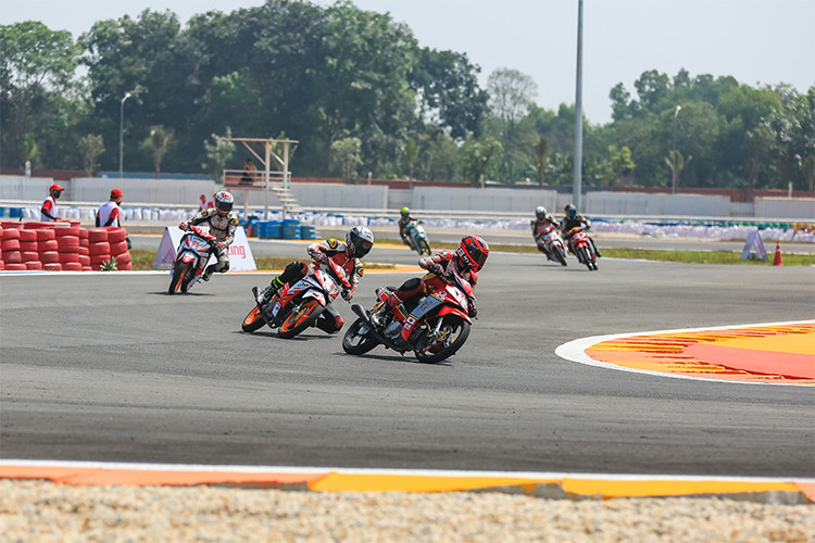 Với mục tiêu thúc đẩy hoạt động đua xe thể thao tại Việt Nam theo hướng chuyên nghiệp hơn, tiến gần hơn tới những tiêu chuẩn quốc tế, Honda tại Việt Nam đã triển khai tổ chức chuỗi các giải đua xe ở nhiều tỉnh thành trên cả nước. Dự kiến giải năm nay sẽ bao gồm 6 chặng, được tổ chức tại các tỉnh: Bình Dương, Cần Thơ, Phú Yên, Đồng Tháp.