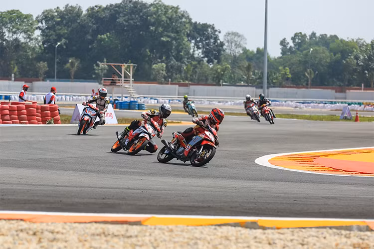 Với mục tiêu thúc đẩy hoạt động đua xe thể thao tại Việt Nam theo hướng chuyên nghiệp hơn, tiến gần hơn tới những tiêu chuẩn quốc tế, Honda tại Việt Nam đã triển khai tổ chức chuỗi các giải đua xe ở nhiều tỉnh thành trên cả nước. Dự kiến giải năm nay sẽ bao gồm 6 chặng, được tổ chức tại các tỉnh: Bình Dương, Cần Thơ, Phú Yên, Đồng Tháp.