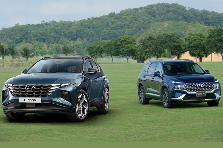 Mới đây Hyundai Thành Công đã thông báo giều chỉnh giá bán hai mẫu xe Hyundai SantaFe và Tucson tại Việt Nam với mức tăng từ 30 đến 90 triệu đồng, tùy từng phiên bản.
