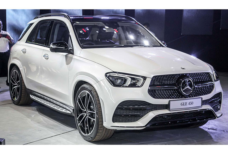 Mercedes-Benz GLE 450 4Matic sẽ được trưng bày cùng với "người anh em" GLC 300 4Matic Coupé và nhiều mẫu SUV khác của thương hiệu Mercedes-Benz tại Lễ hội Hungry for Adventure diễn ra từ 22/3 cho tới 24/3 tại Sentul Depot, Sentul West, Malaysia.
