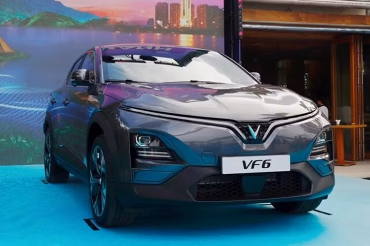 Toyota hay VinFast moi la thuong hieu ban nhieu oto nhat Viet Nam?