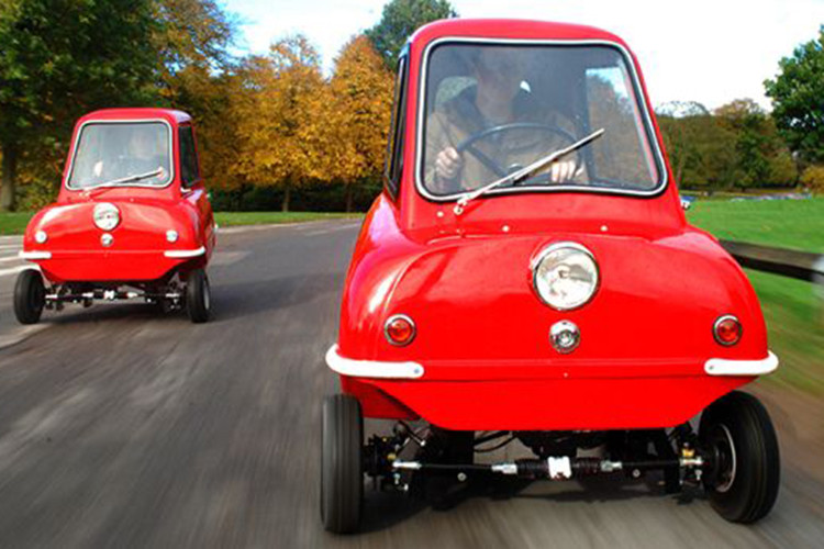 Yếu tố khiến chiếc Peel P50 cụ thể này đạt giá trị cao như vậy là câu chuyện lịch sử điên rồ của nó, bao gồm một thời gian nó từng được dùng làm xe quảng cáo đi lên đỉnh của Tháp Blackpool. Chuyên gia xe cổ cũng lưu ý rằng nó có thể là một trong những mẫu xe ra đời sớm nhất do thông số kỹ thuật độc đáo.