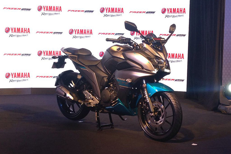 Giá xe Yamaha FZ25 ABS và Fazer 25 ABS tại Ấn Độ lần lượt là 133.000 Rupee và 143.000 Rupee, tương ứng 43,5 và 46,5 triệu đồng. 