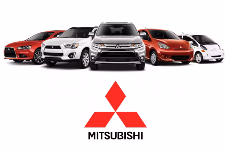 Với những gì thể hiện trong nửa năm 2017 vừa qua, Mitsubishi Pajero và Outlander Sport thực sự gây thất vọng lớn đối với người tiêu dùng Việt. Nếu không thay đổi cách thức và tự làm mới mình, rất có thể từ giờ đến hết năm 2017 thương hiệu Mitsubishi tại Việt Nam sẽ còn thảm hại hơn.