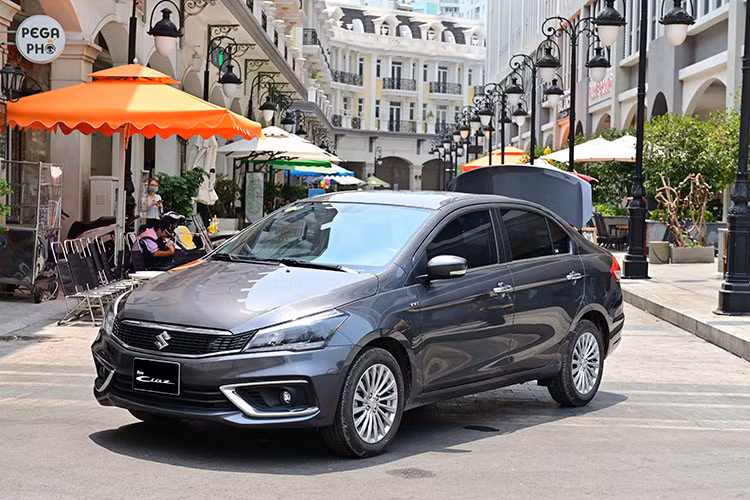 Suzuki Ciaz tai Viet Nam co 