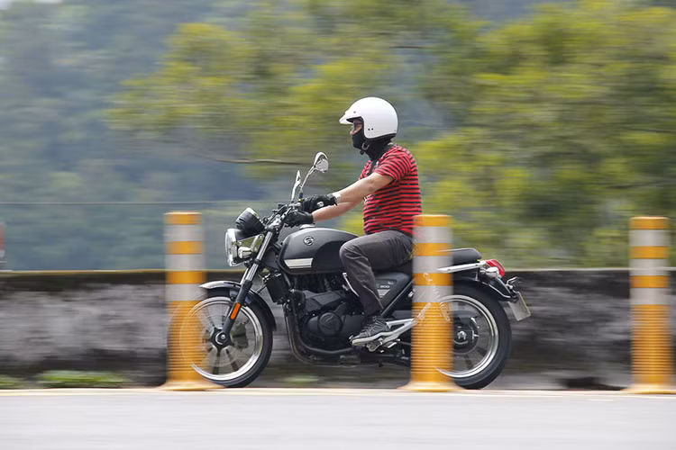 Bộ đôi môtô SYM Wolf 300 sẽ được trưng bày ở triển lãm môtô xe máy Việt Nam diễn ra từ 7-10/4/2016, tại Trung tâm Hội chợ và Triển lãm Sài Gòn (SECC).