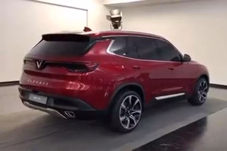 Theo hãng sản xuất ôtô Việt Nam này cho hay, phong cách thiết kế cặp xe sedan và crossover VinFast được phát triển và hoàn thiện bởi Pininfarina.