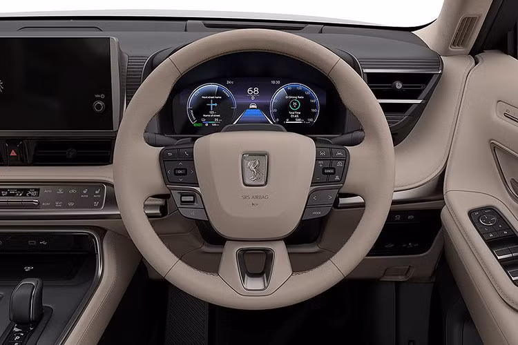 Nếu thật sự là một mẫu Toyota Century SUV 2024 bản GRMN, cấu hình của xe không chỉ được nâng cấp thiết kế mà chắc chắn động cơ cũng sẽ qua chỉnh sửa nhằm gây ấn tượng hơn với người dùng.