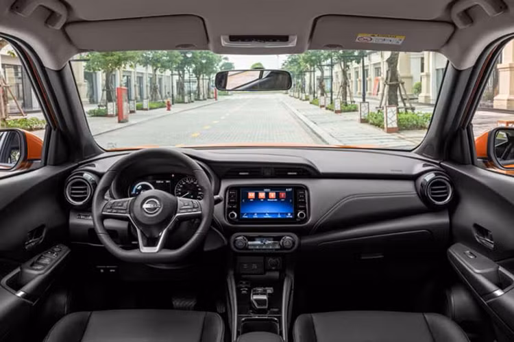 Gia xe Nissan Kicks e-power do day, giam toi 220 trieu dong-Hinh-2