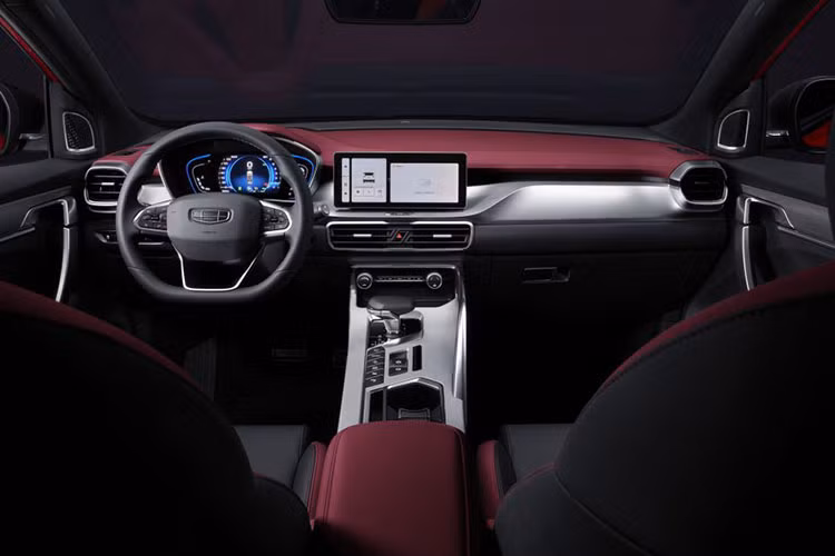 Geely Coolray giam 50% phi truoc ba oto moi trong thang 4/2025-Hinh-3