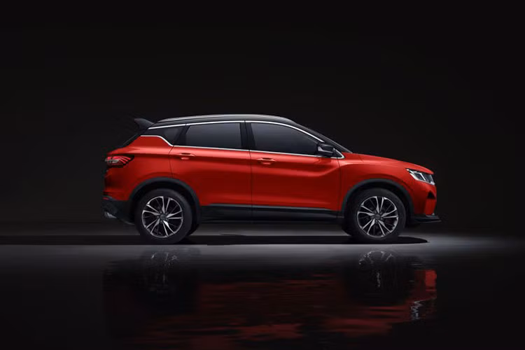 Geely Coolray giam 50% phi truoc ba oto moi trong thang 4/2025-Hinh-2