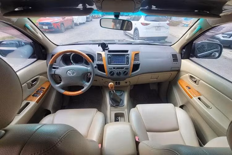 So với giá 890 triệu đồng mua mới vào năm 2010, có thể thấy mức khấu hao của chiếc xe này chỉ khoảng mấy chục triệu đồng mỗi năm. Một mức khấu hao khá thấp so với các dòng xe Nhật, Hàn cùng phân khúc.