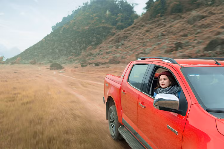 Để rồi khi lại chất đồ lên xe trở về, ánh mắt đôi ta long lanh sự mãn nguyện pha chút tiếc nuối về dịp Valentine thật “khác người” ấy.