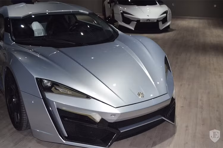 Với mức giá này bạn có thể mua được hai chiếc LaFerrari và McLaren P1 (mức giá tại thời điểm công bố). Nó chỉ có giá bán thua chiếc Lamborghini Veneno (4,5 triệu USD) và chiếc Maybach Exelero (8 triệu USD).