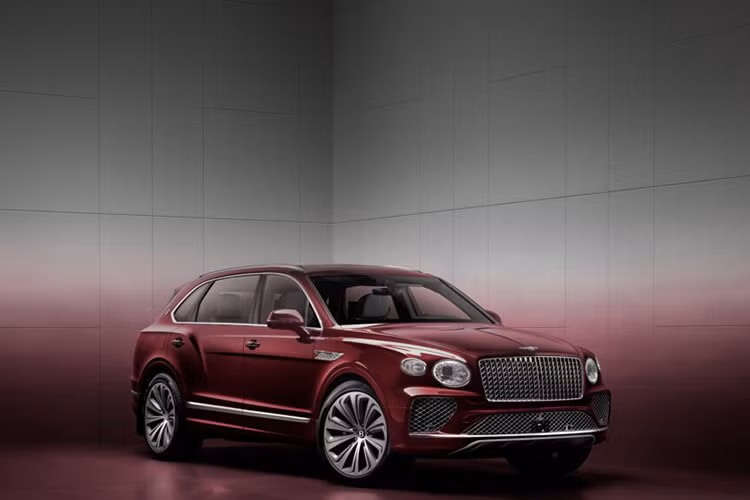 Dự kiến vào năm 2026, thương hiệu xe siêu sang Bentley sẽ ra mắt một mâu SUV điện hoàn toàn mang tên "Urban SUV" nhỏ hơn Bentayga. Thông tin chi tiết vẫn chưa được tiết lộ